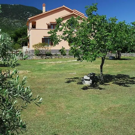 House Alexandra In In A Quiet Location On Losinj Island 3* Nerezine