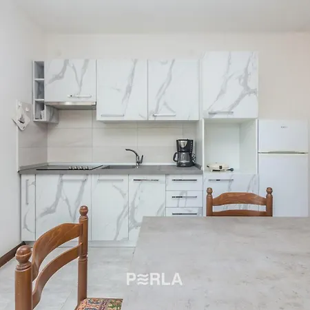 House Alexandra In In A Quiet Location On Losinj Island 3*
