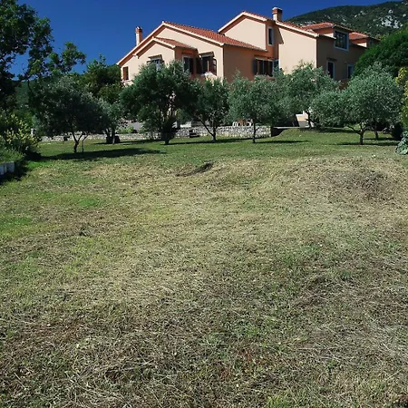 Gostinjska kuća House Alexandra In In A Quiet Location On Losinj Island 3*