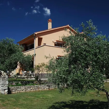 House Alexandra In In A Quiet Location On Losinj Island