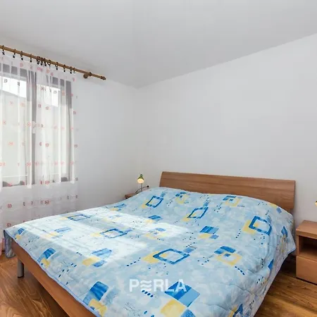 House Alexandra In In A Quiet Location On Losinj Island Pensión