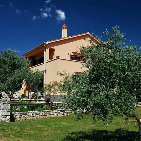 Pensión House Alexandra In In A Quiet Location On Losinj Island 3*