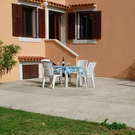 House Alexandra In In A Quiet Location On Losinj Island Pensión