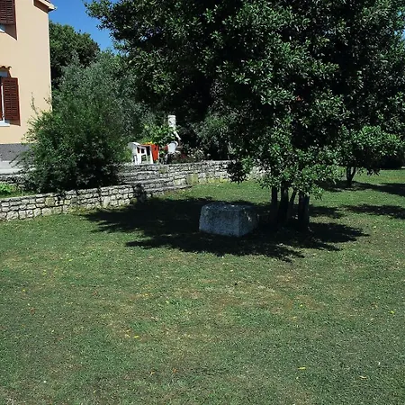 Pensión House Alexandra In In A Quiet Location On Losinj Island
