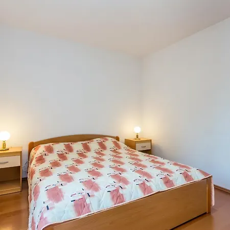 House Alexandra In In A Quiet Location On Losinj Island