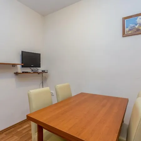 House Alexandra Nerezine