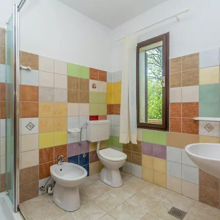House Alexandra In In A Quiet Location On Losinj Island 3*