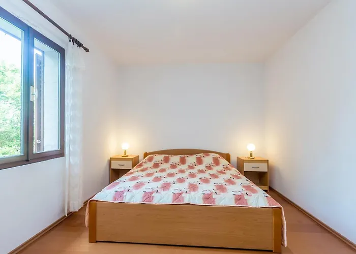 House Alexandra In In A Quiet Location On Losinj Island Maison d'hôtes