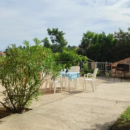 Guest house House Alexandra