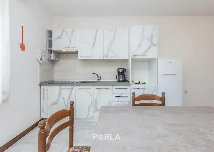 House Alexandra In In A Quiet Location On Losinj Island 3*