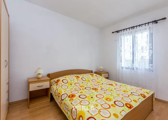 House Alexandra In In A Quiet Location On Losinj Island Affittacamere Nerezine