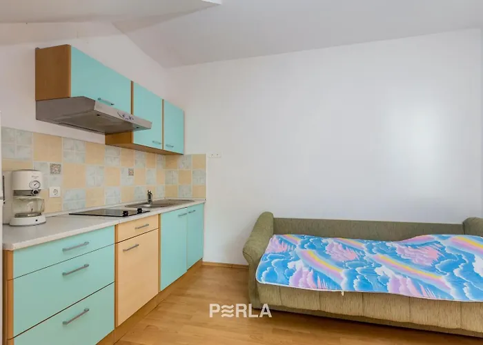 House Alexandra In In A Quiet Location On Losinj Island 3*