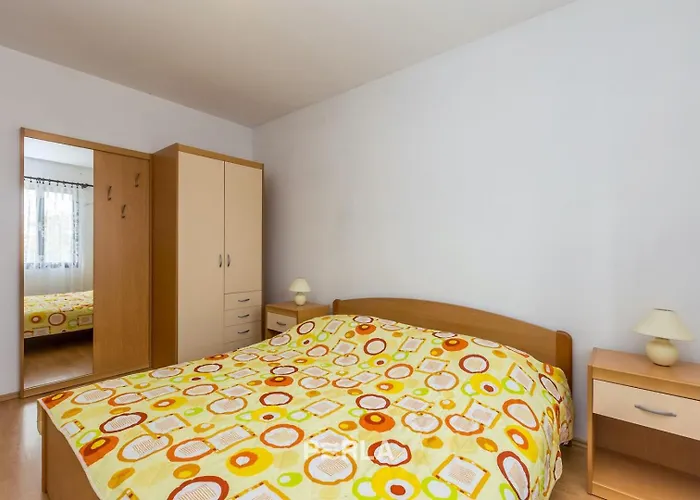 House Alexandra In In A Quiet Location On Losinj Island Affittacamere Nerezine
