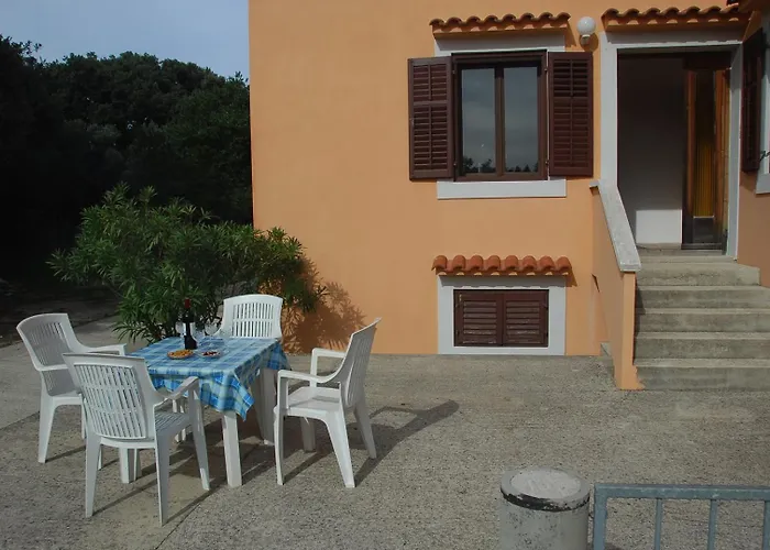 House Alexandra In In A Quiet Location On Losinj Island Affittacamere