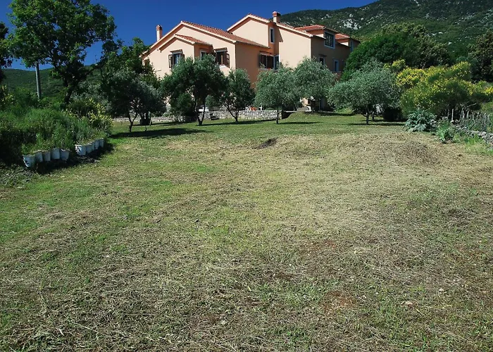 House Alexandra In In A Quiet Location On Losinj Island Nerezine